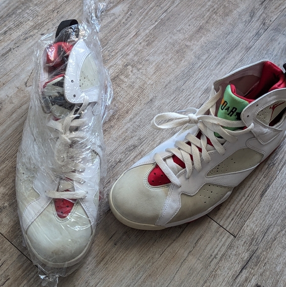 Nike Air Jordans Size 9.5 Men\'s Authentic Retro Hare White main image 5